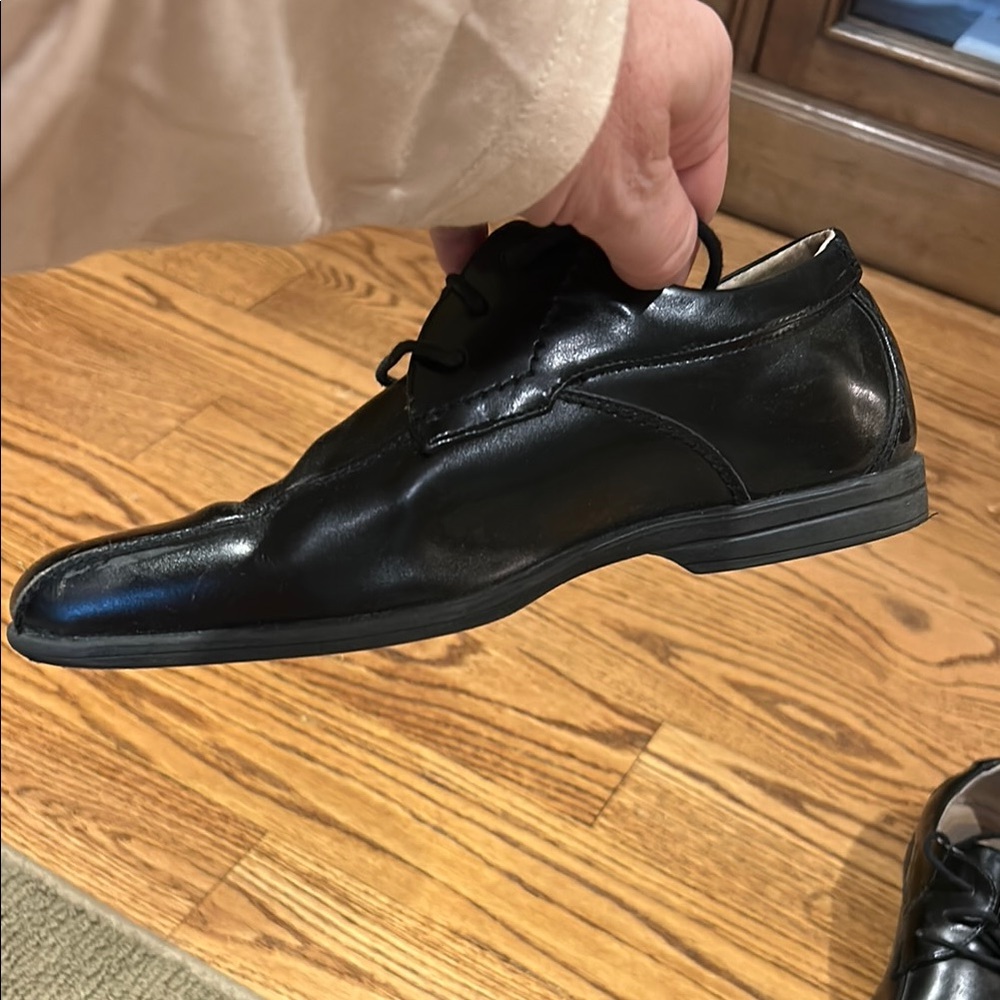 Florsheim Black Dress Shoes with Polished Leather - Picture 9 of 12